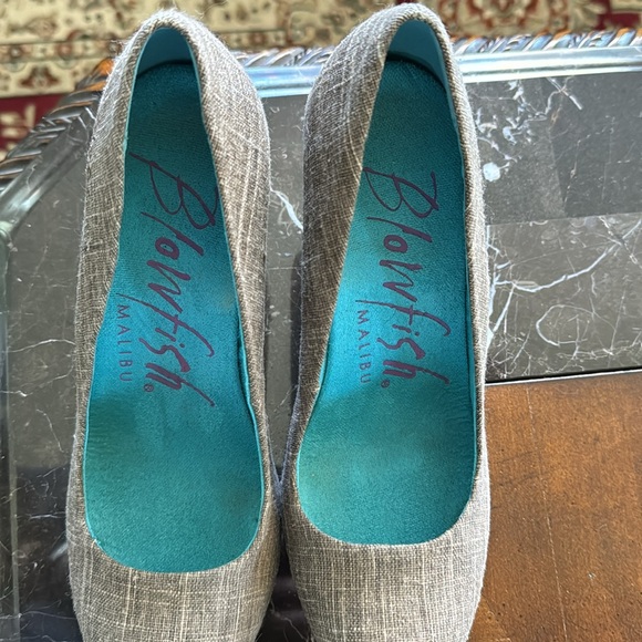 Shoes - Picture 6 of 6